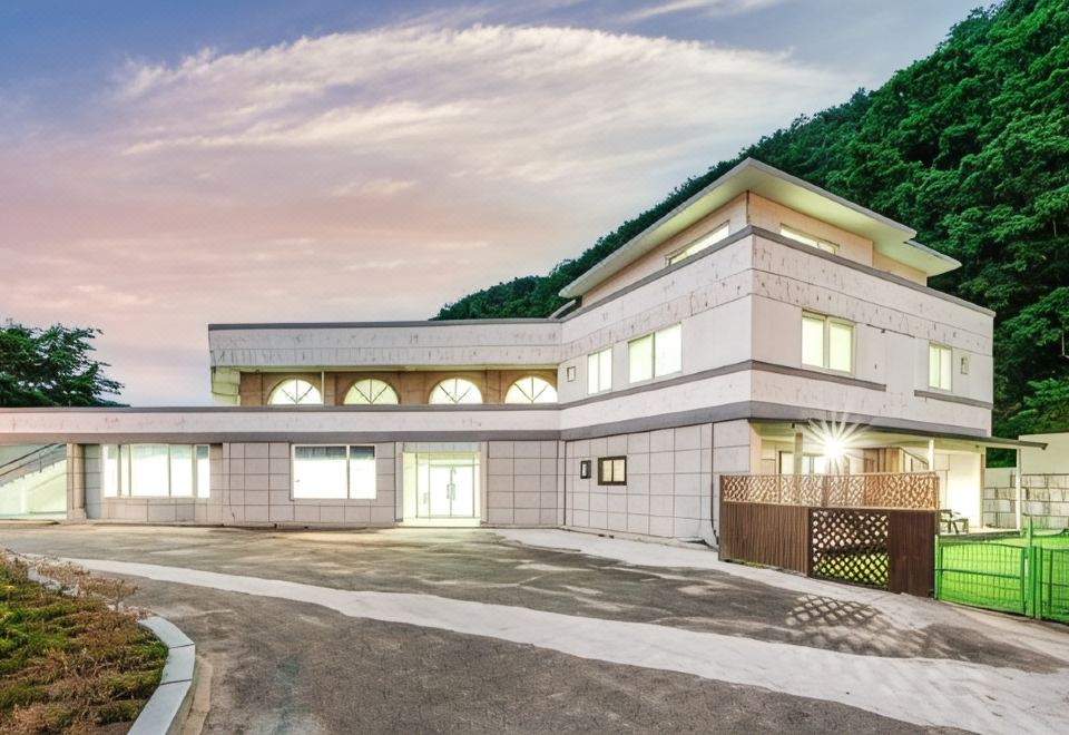 어서오시개냥 애견펜션 (경기도 포천시) 사진