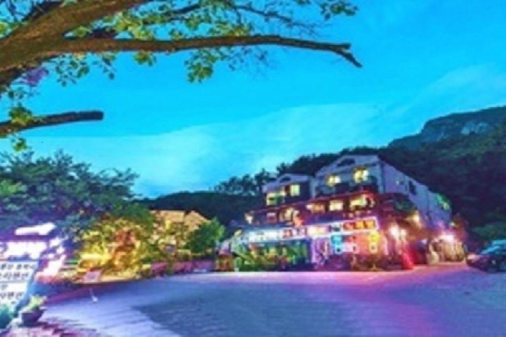 계룡산동학사스타 (충청남도 공주시) 사진