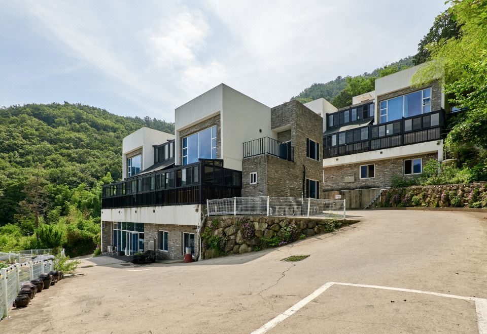 거제힐스토리키즈풀빌라 (경상남도 거제시) 사진