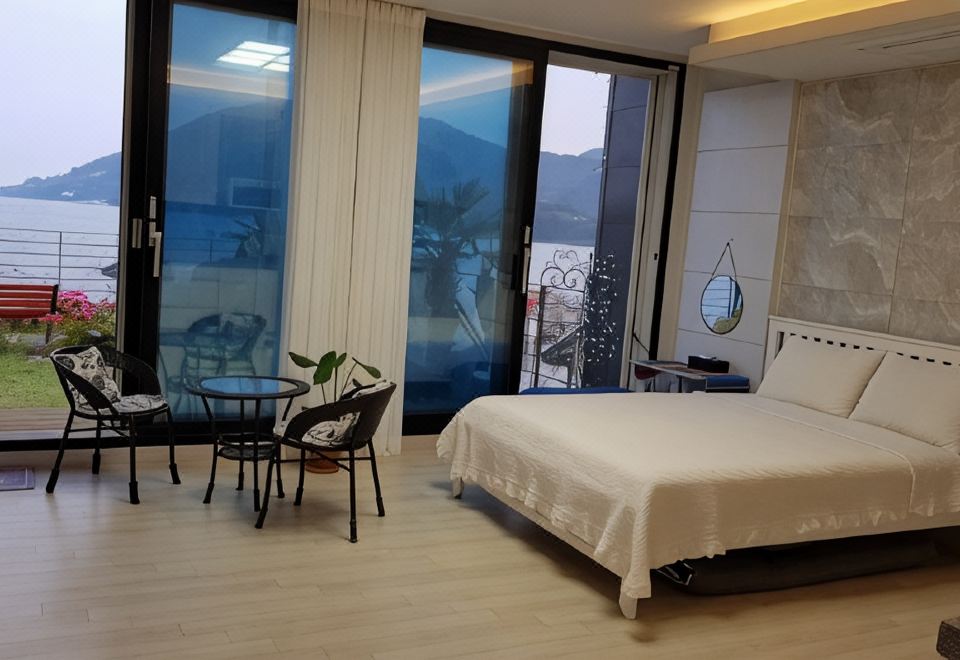 리움 (경상남도 남해군) 사진