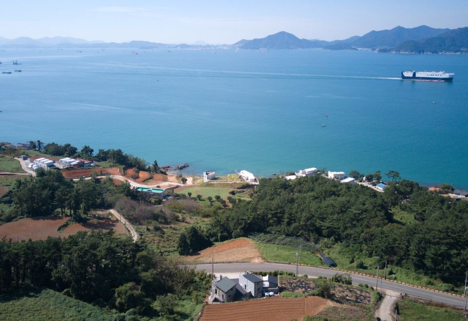 남해벚꽃길지나서 (경상남도 남해군) 사진