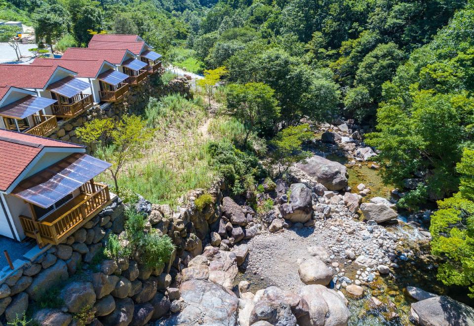 지리산 청산유수펜션