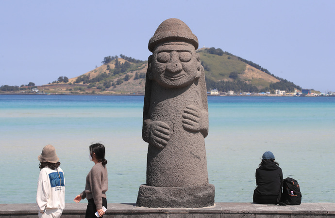 돌, 제주 (제주특별자치도 제주시) 사진